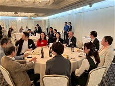 懇親会の様子