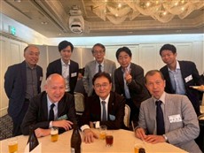 懇親会の様子